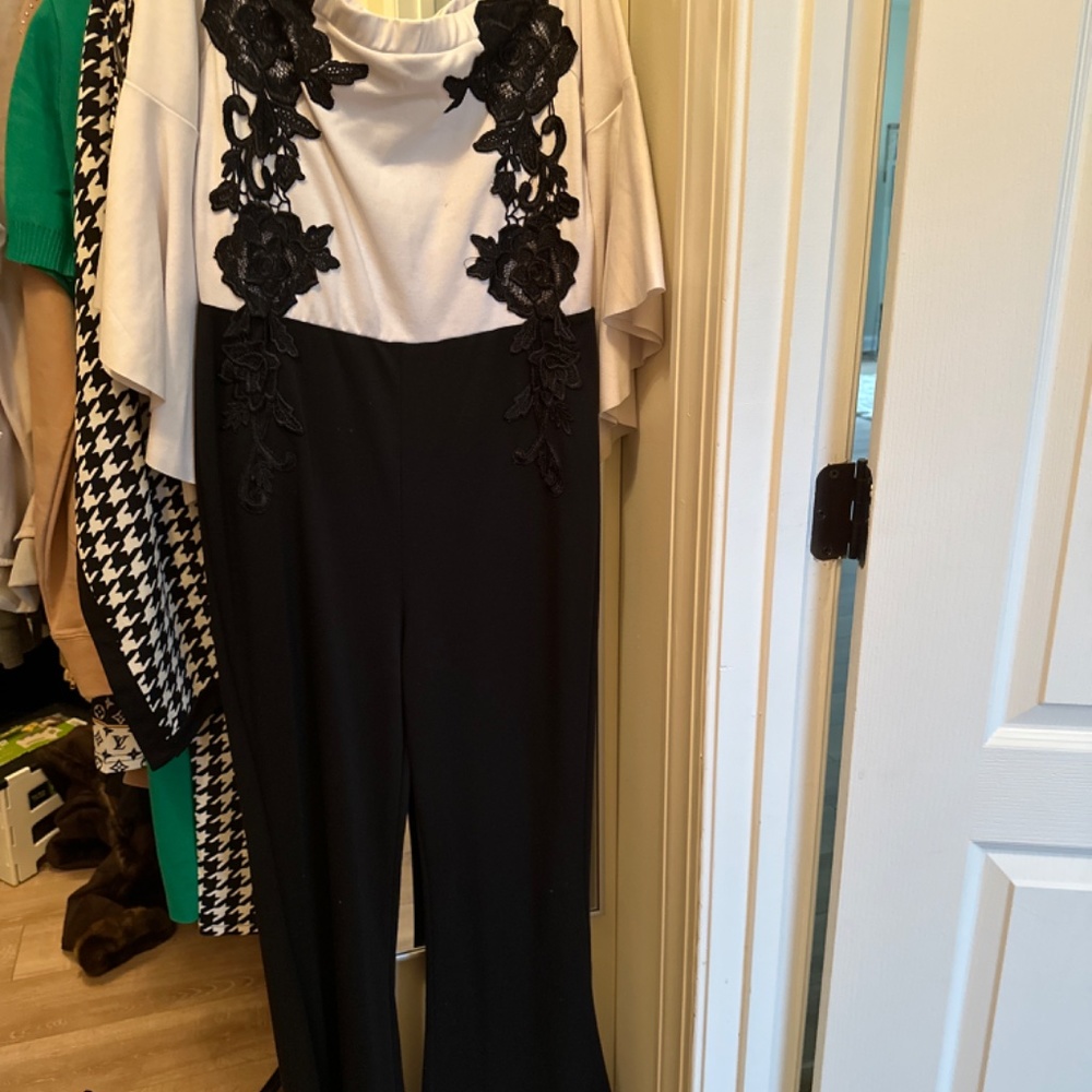 Romper - Picture 2 of 5